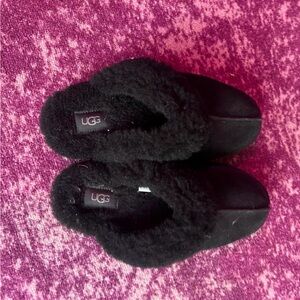 Black Ugg platforms